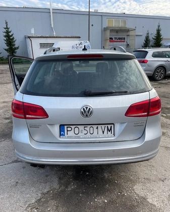 Volkswagen Passat cena 23500 przebieg: 348555, rok produkcji 2012 z Poznań małe 56